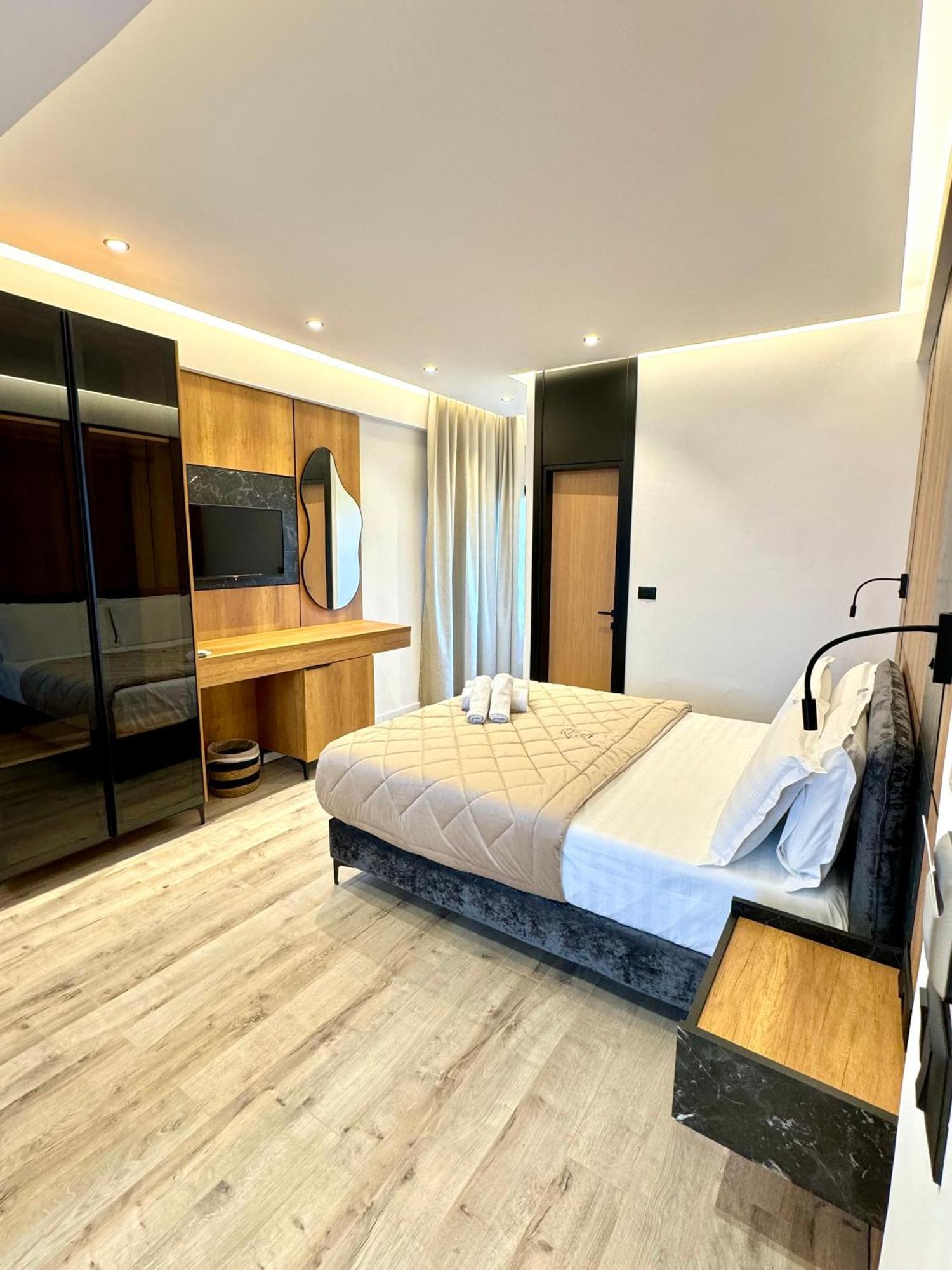 Hotel Joni Premium Ksamil Eksteriør billede