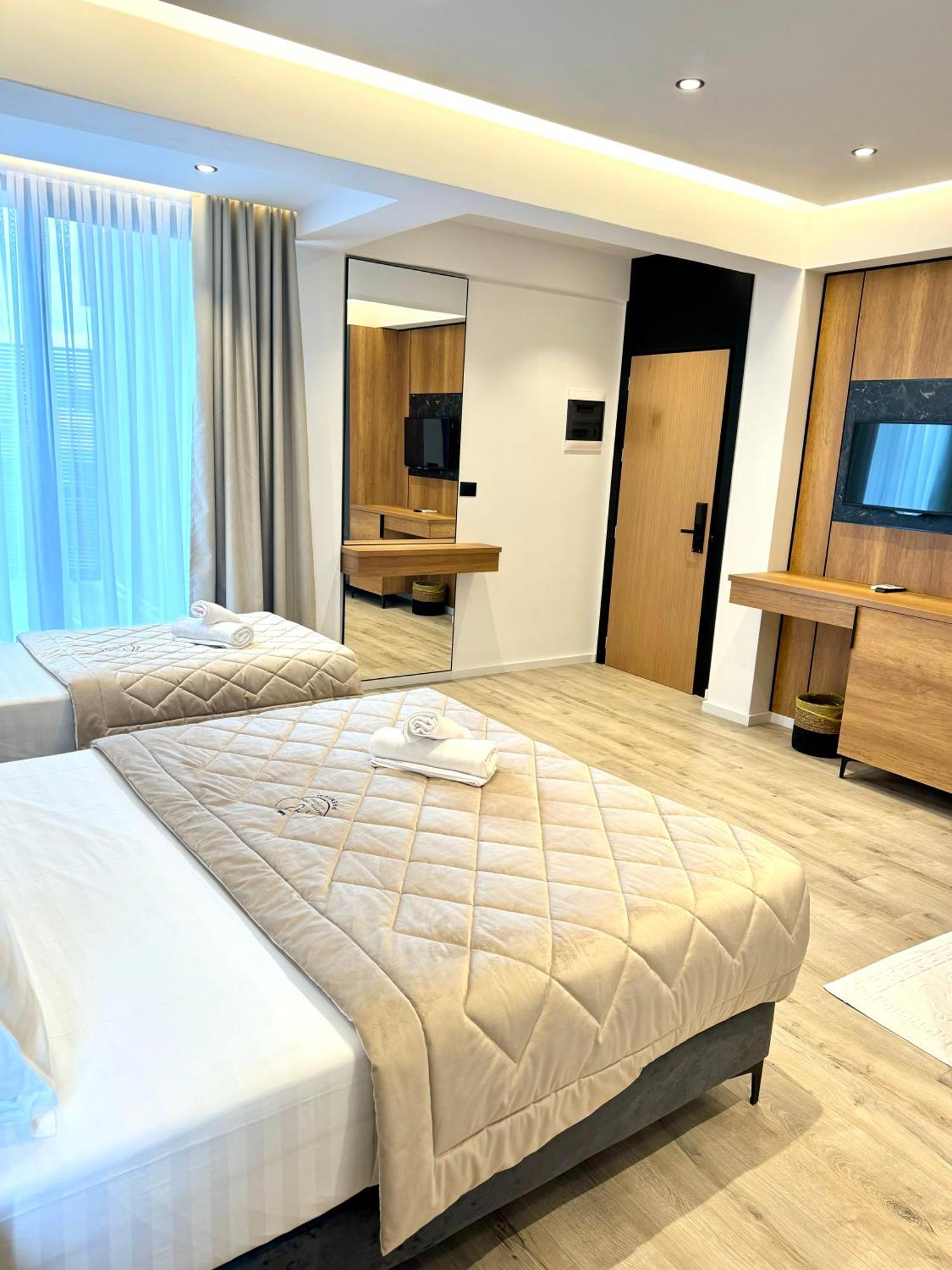 Hotel Joni Premium Ksamil Eksteriør billede
